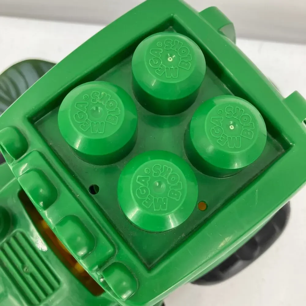 Mega Bloks Block John Deere Green Yellow Plastic Building Toy Lil Tractor Farmer